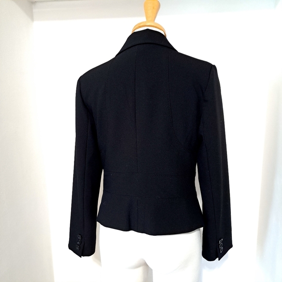 RW&CO | Black women's blazer suit coat light shoulder pads - Picture 4 of 10